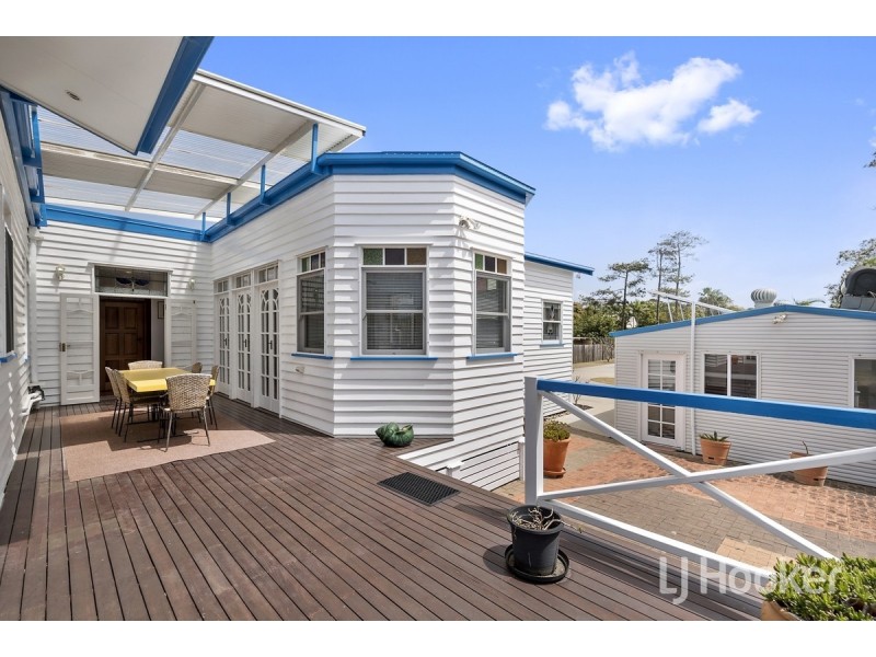 43 Coronation Avenue, Beachmere QLD 4510