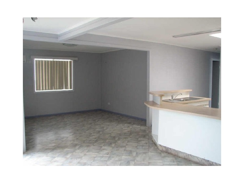 16 Frank Street, Scarborough QLD 4020