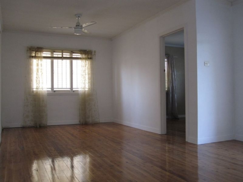 13 Davis Street, Redcliffe QLD 4020