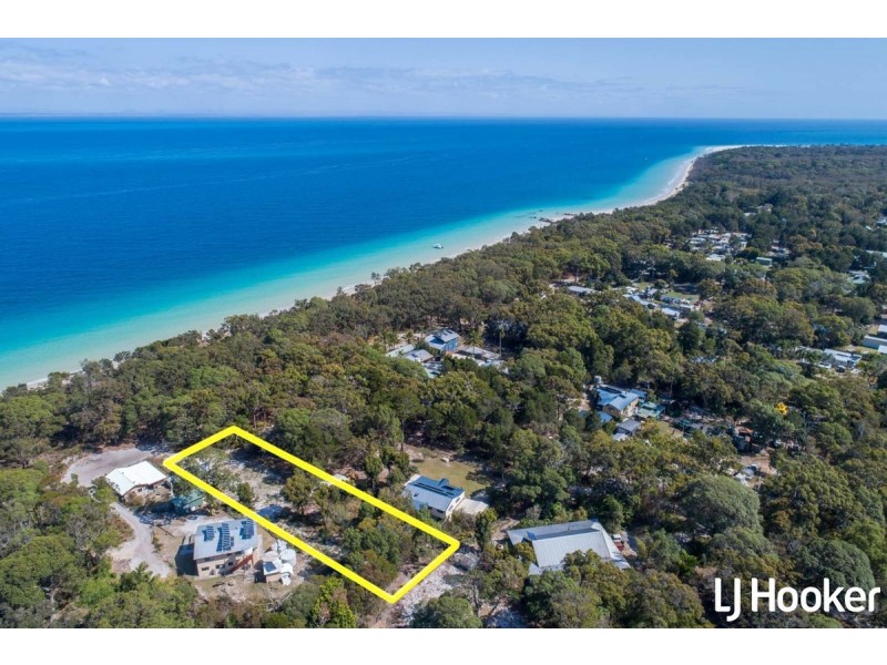 59 The Strand, Bulwer QLD 4025