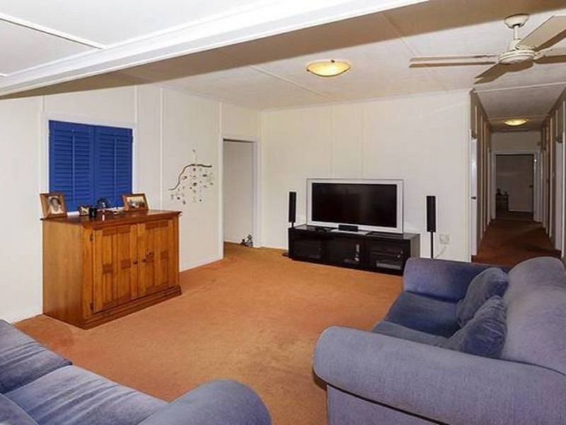 68 Georgina Street, Woody Point QLD 4019