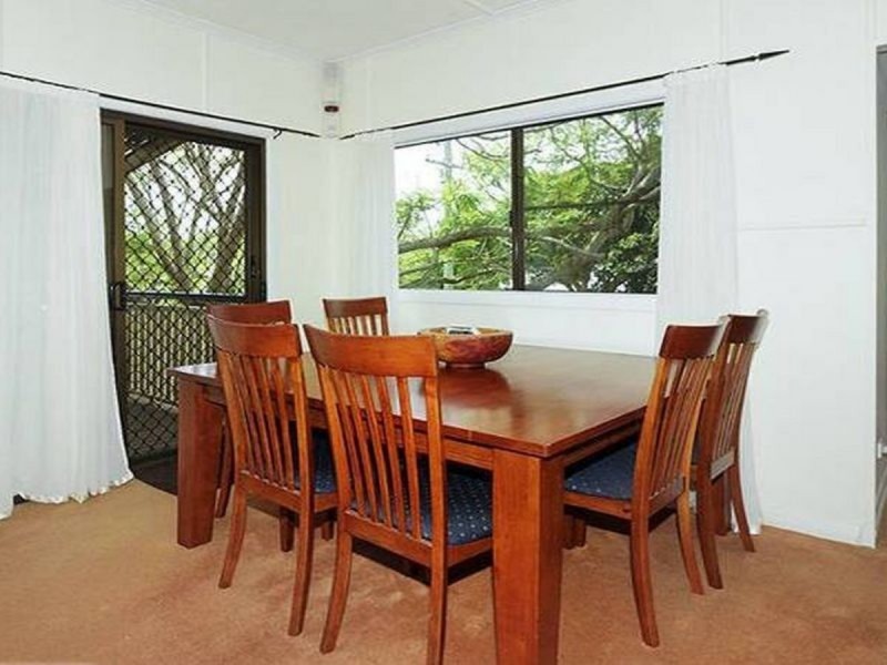 68 Georgina Street, Woody Point QLD 4019