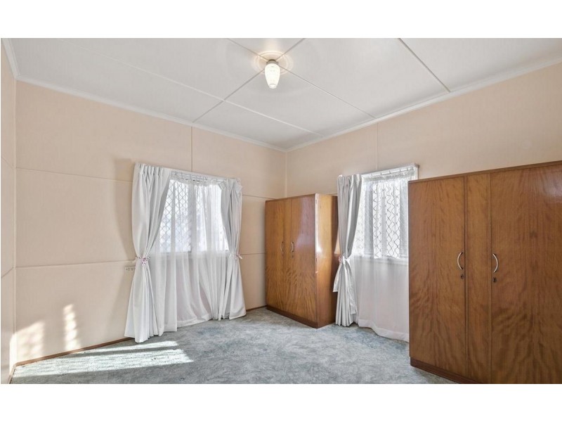 45 Campbell Street, Scarborough QLD 4020