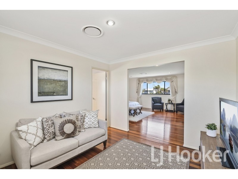 1 Wildfire Court, Newport QLD 4020