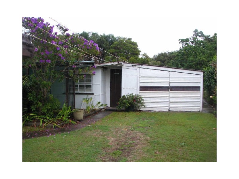 25 Blakeney Street, Woody Point QLD 4019
