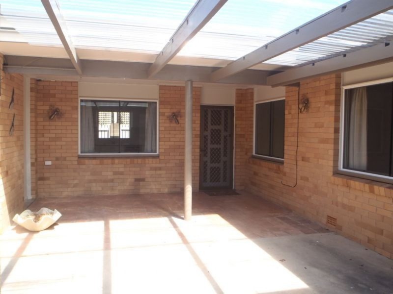 381 Scarborough Road, Scarborough QLD 4020