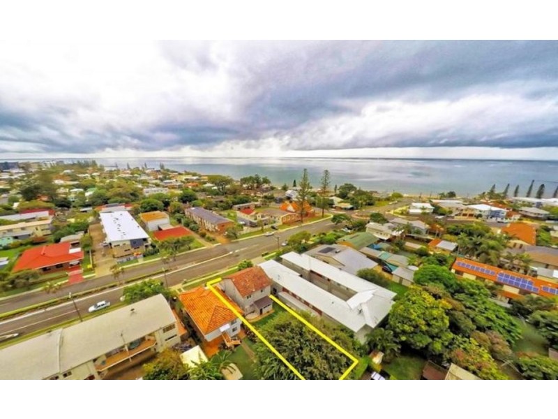15 Griffith Road, Scarborough QLD 4020