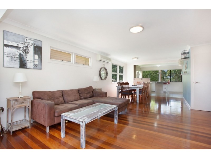 31 Long Street, Clontarf QLD 4019