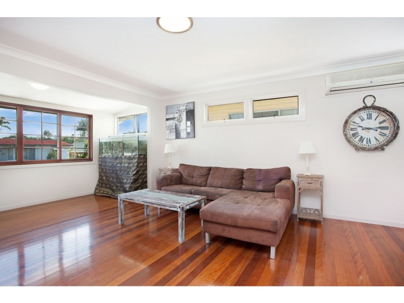 31 Long Street, Clontarf QLD 4019