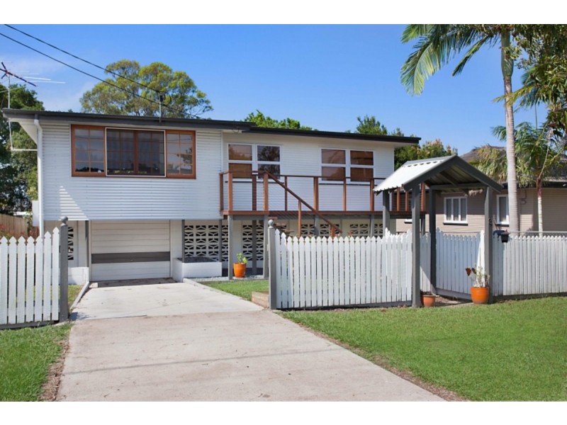 31 Long Street, Clontarf QLD 4019