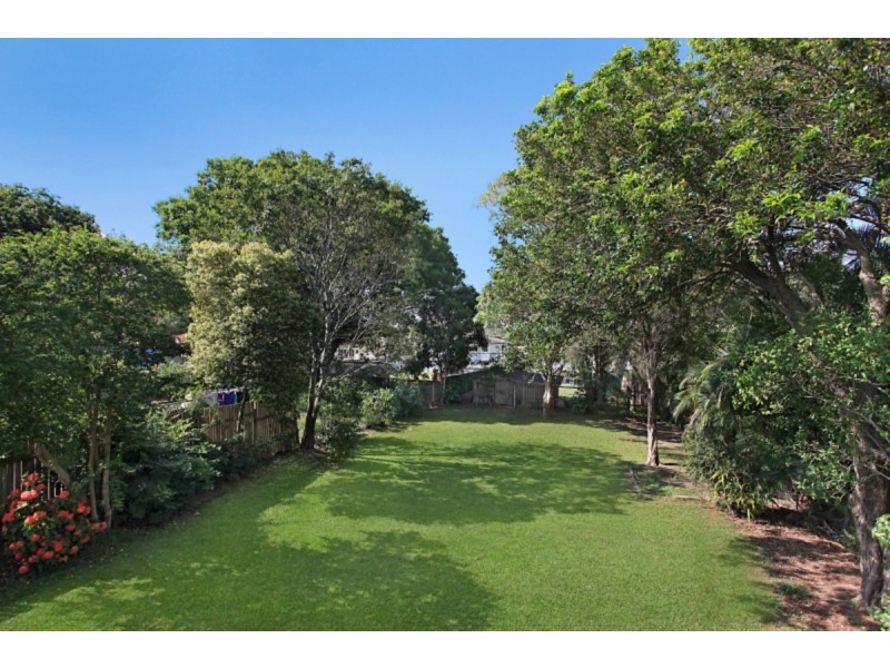 31 Long Street, Clontarf QLD 4019