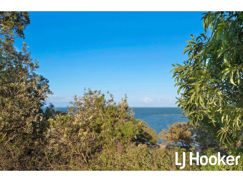 3/10 Caroline Street, Woody Point QLD 4019