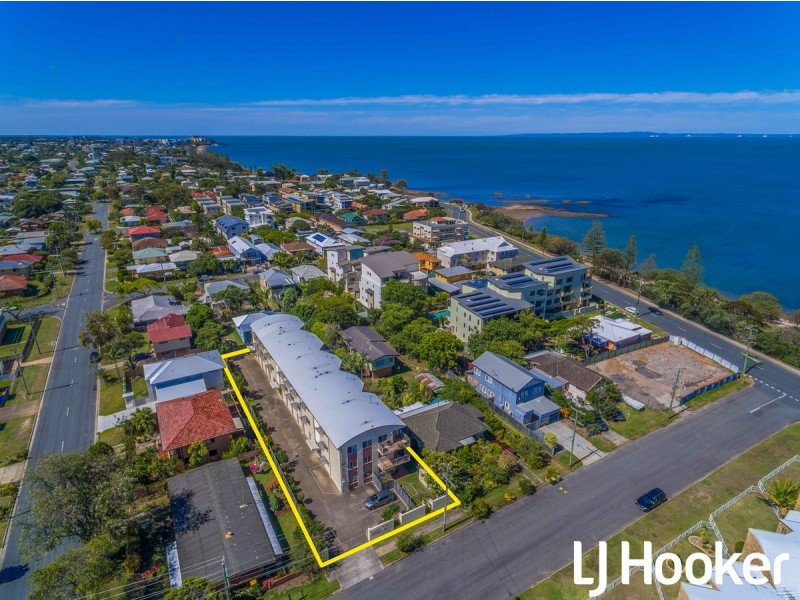 3/10 Caroline Street, Woody Point QLD 4019