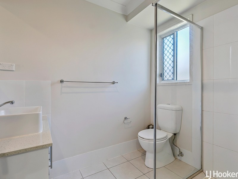 33 Bangalow Street, Morayfield QLD 4506