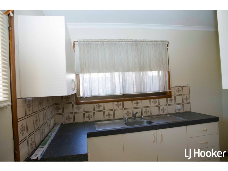 1/51 Sutton Street, Redcliffe QLD 4020