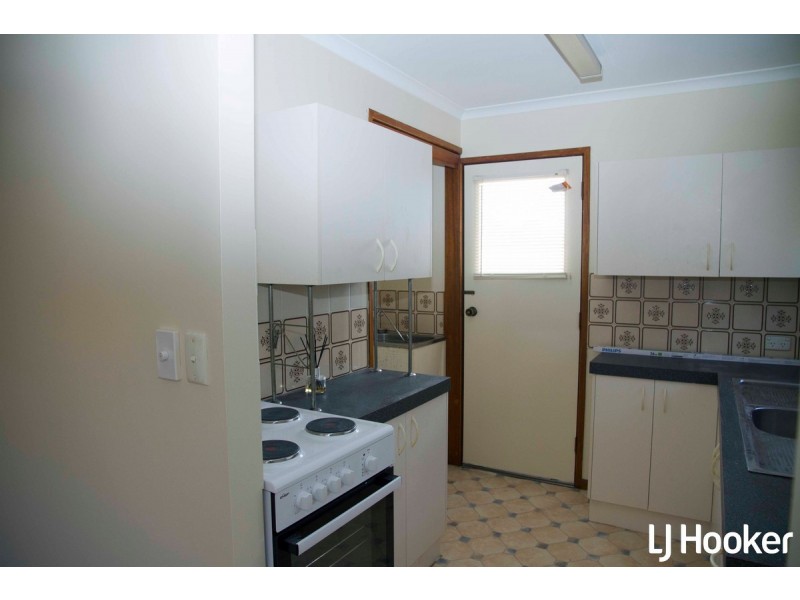 1/51 Sutton Street, Redcliffe QLD 4020