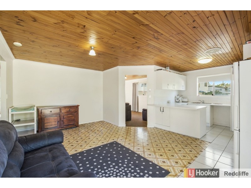 27 Robertson Avenue, Margate QLD 4019