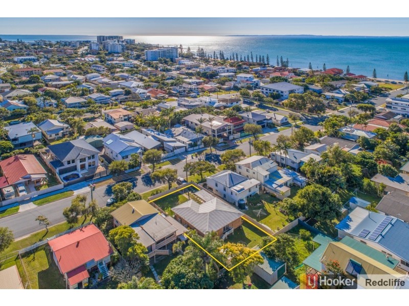 27 Robertson Avenue, Margate QLD 4019