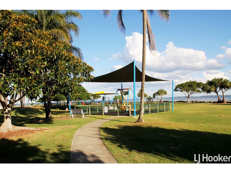 1/70 Hornibrook Esplanade, Clontarf QLD 4019