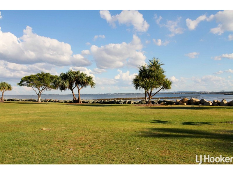 1/70 Hornibrook Esplanade, Clontarf QLD 4019