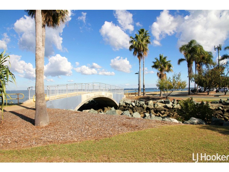 1/70 Hornibrook Esplanade, Clontarf QLD 4019