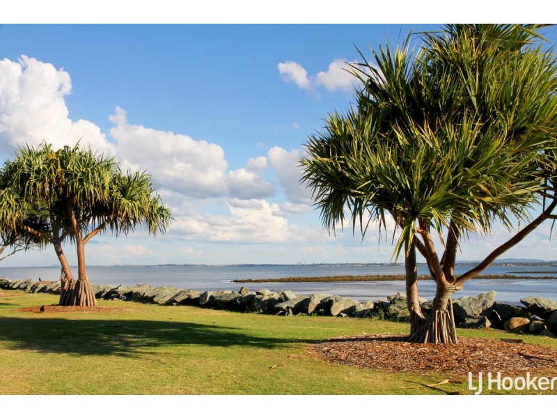 1/70 Hornibrook Esplanade, Clontarf QLD 4019