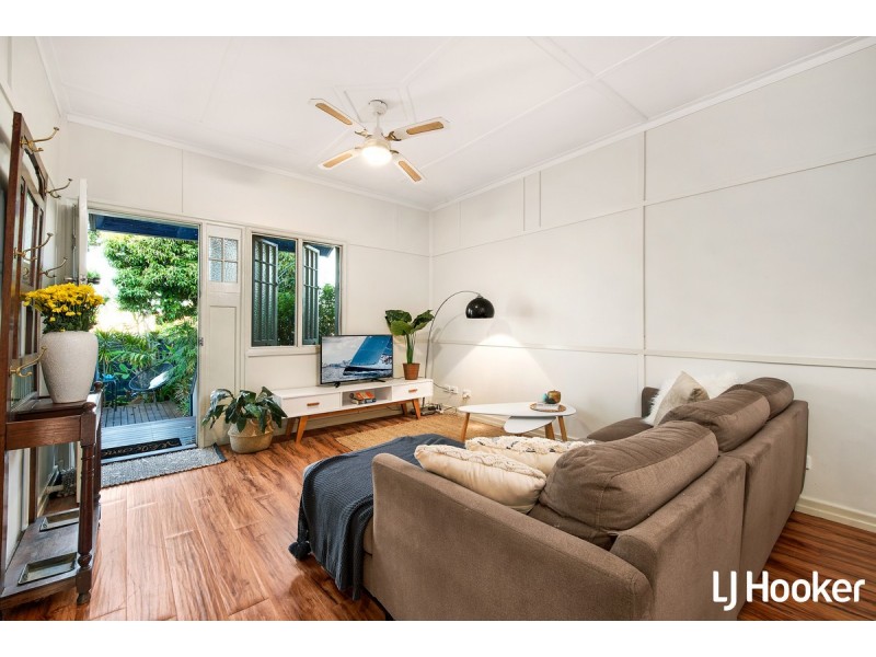 69 Elizabeth Avenue, Clontarf QLD 4019