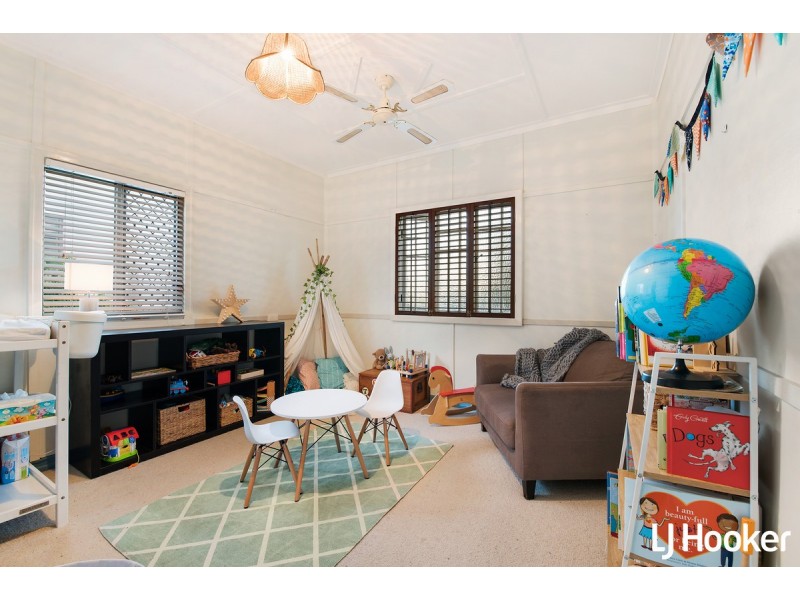 69 Elizabeth Avenue, Clontarf QLD 4019