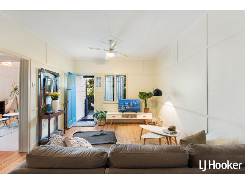 69 Elizabeth Avenue, Clontarf QLD 4019