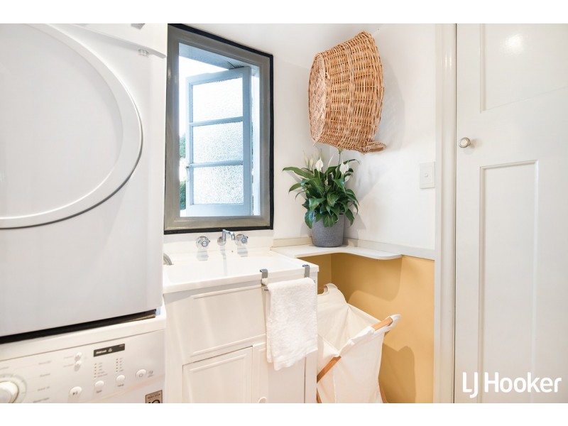 69 Elizabeth Avenue, Clontarf QLD 4019