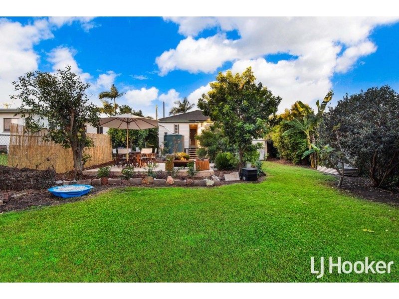 69 Elizabeth Avenue, Clontarf QLD 4019