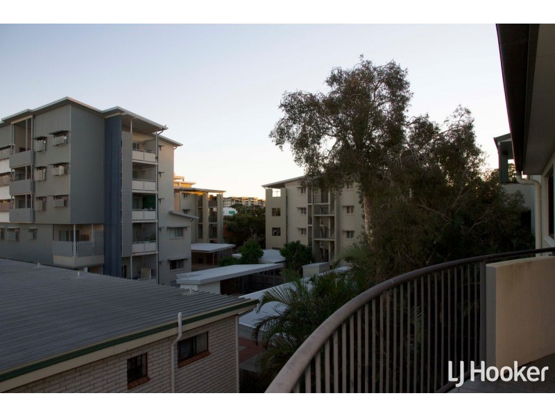 8/9 Mcnaughton Street, Redcliffe QLD 4020