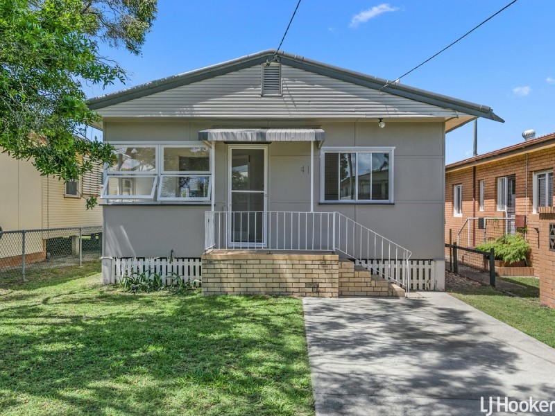 41 Campbell Street, Scarborough QLD 4020