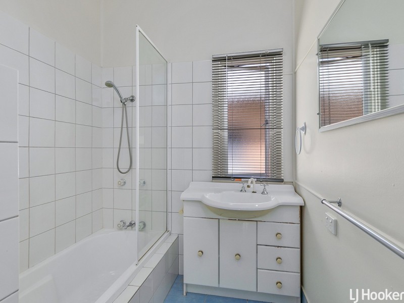 41 Campbell Street, Scarborough QLD 4020