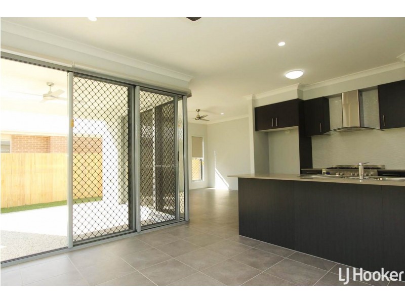 39 Morna Street, Newport QLD 4020
