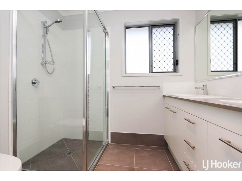 39 Morna Street, Newport QLD 4020