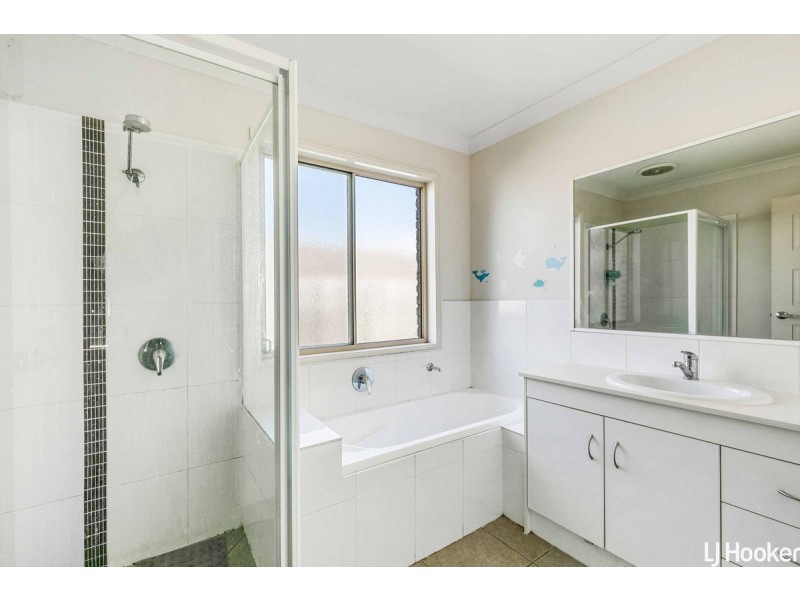 5 Arakoon Court, Rothwell QLD 4022