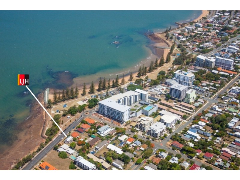 2/141 Landsborough Avenue, Scarborough QLD 4020