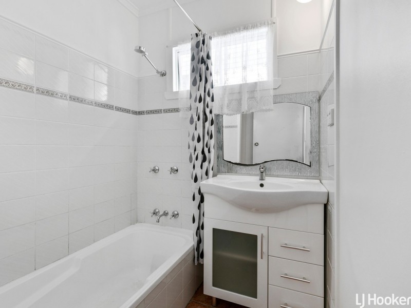 21A Turner Street, Scarborough QLD 4020