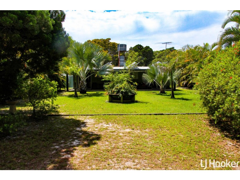 91 The Strand, Bulwer QLD 4025