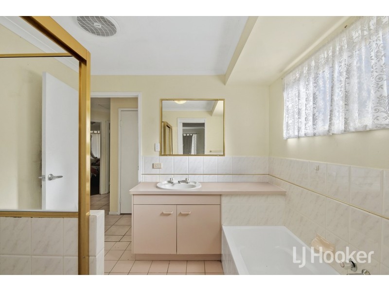 2 Cornwall Street, Deception Bay QLD 4508