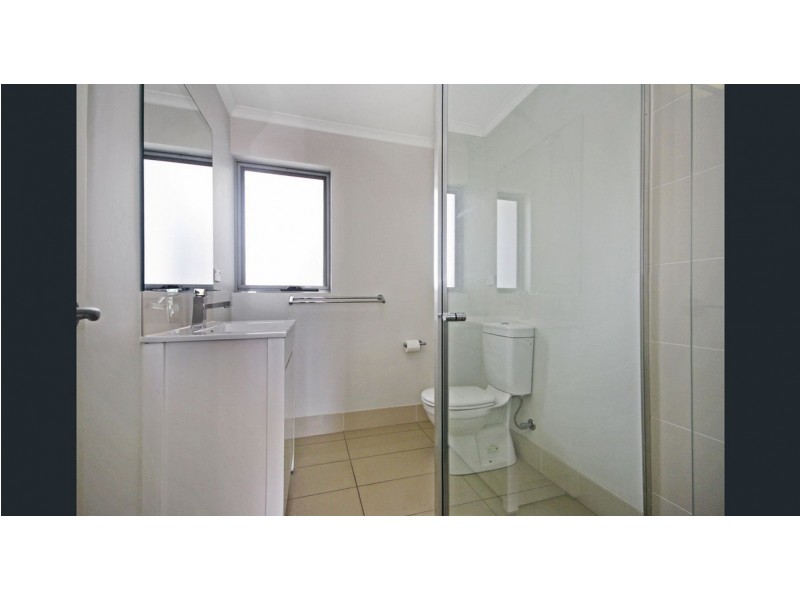 8/2 Beaconsfield Street, Margate QLD 4019