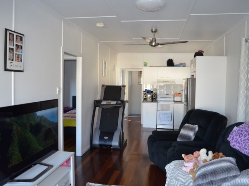 10 Hale Street, Margate QLD 4019