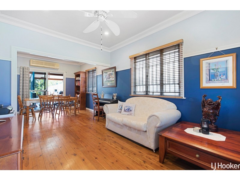 69 Fernlea Avenue, Scarborough QLD 4020