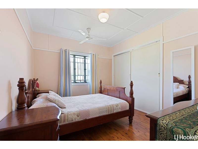 69 Fernlea Avenue, Scarborough QLD 4020