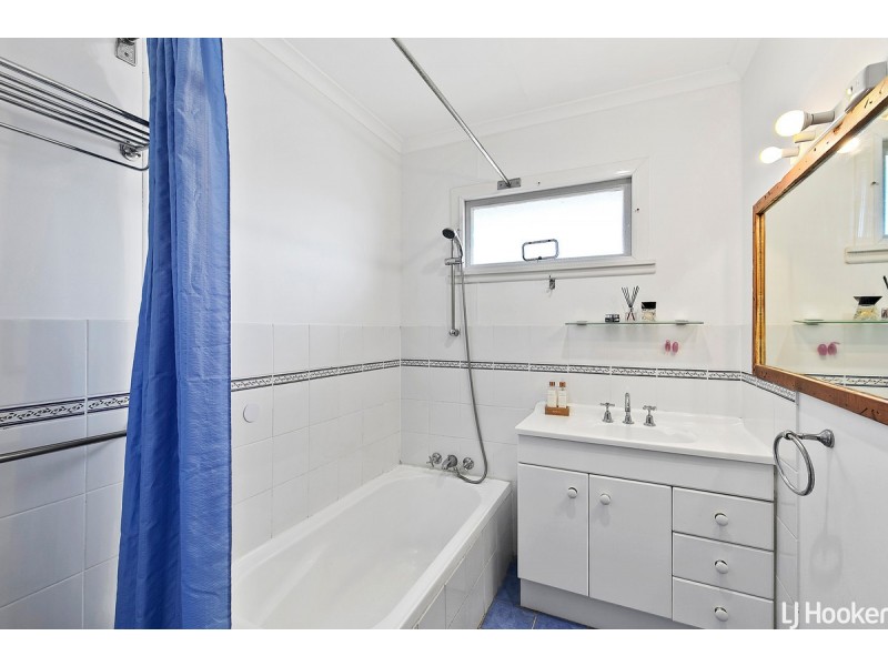 69 Fernlea Avenue, Scarborough QLD 4020