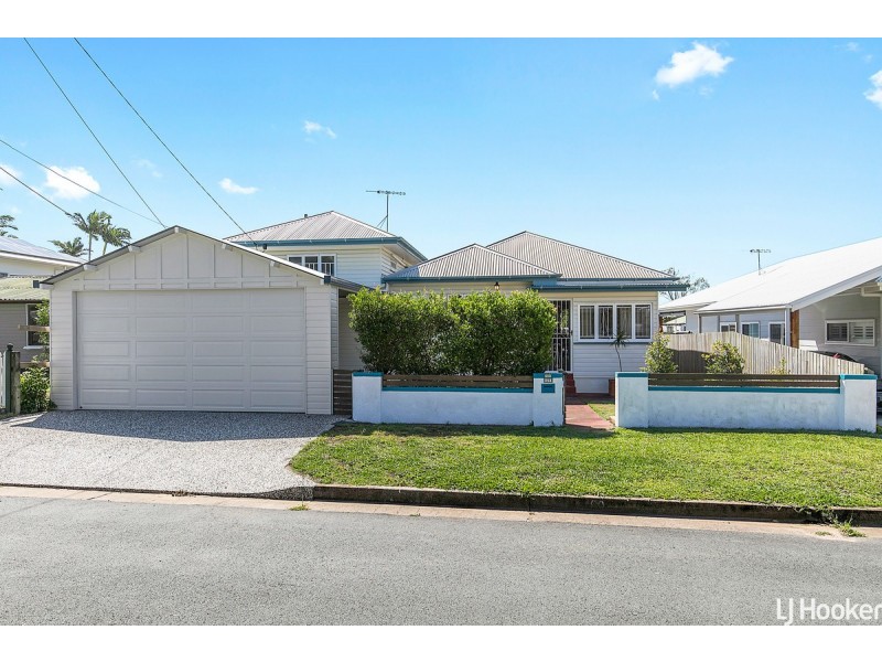 69 Fernlea Avenue, Scarborough QLD 4020