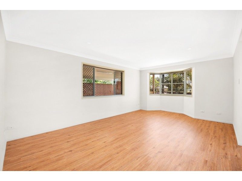 155 Anzac Avenue, Redcliffe QLD 4020