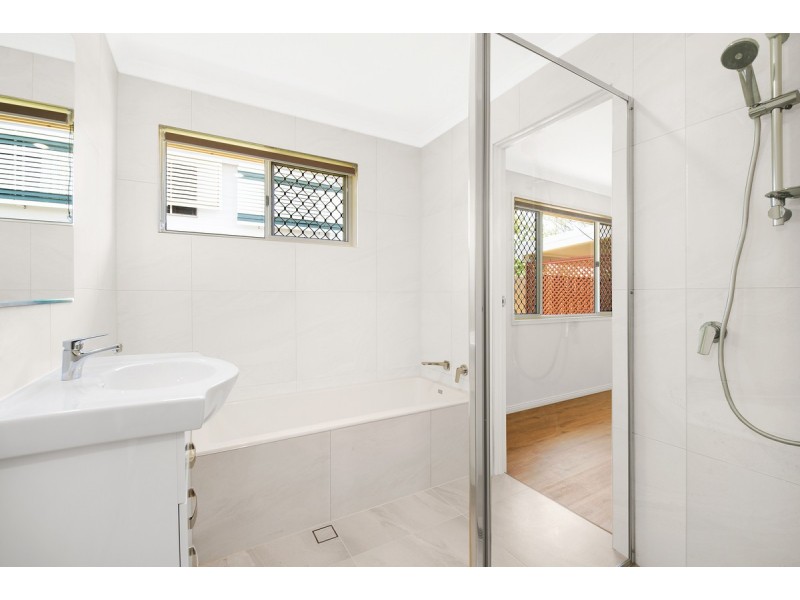 155 Anzac Avenue, Redcliffe QLD 4020