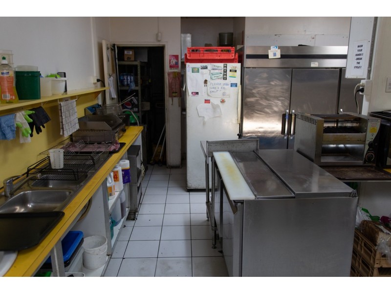 2/77 Redcliffe Parade, Redcliffe QLD 4020